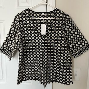Black and White Patterned Women's Top
